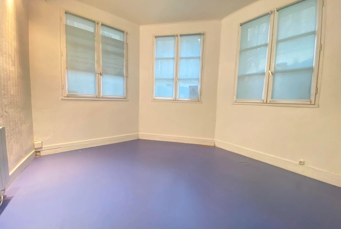 Local commercial ou professionnel de 150 m² à Laon avec possibilité d'extension 