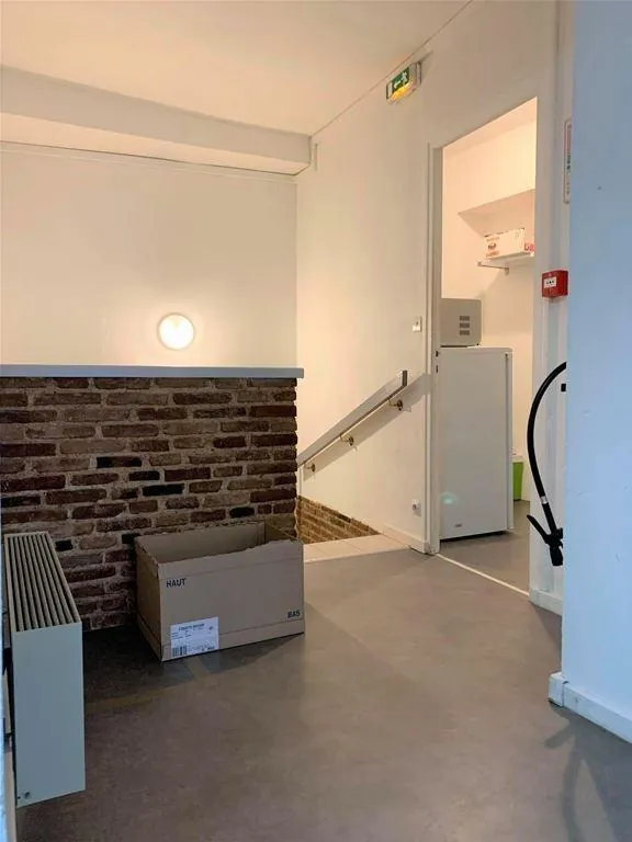 Local commercial ou professionnel de 150 m² à Laon avec possibilité d'extension 