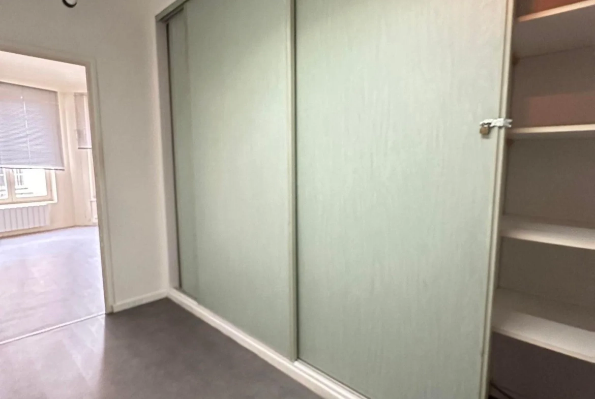 Local commercial ou professionnel de 150 m² à Laon avec possibilité d'extension 