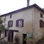 Maison à vendre avec jardin, garage et potentiel d'aménagement à Saint-Nizier-d'Azergues