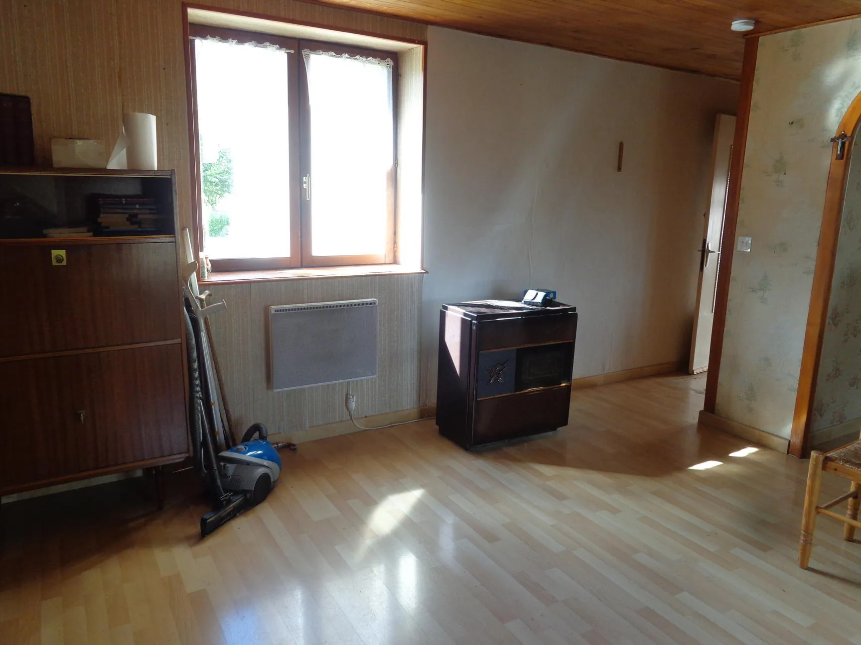 Maison à vendre avec jardin, garage et potentiel d'aménagement à Saint-Nizier-d'Azergues 