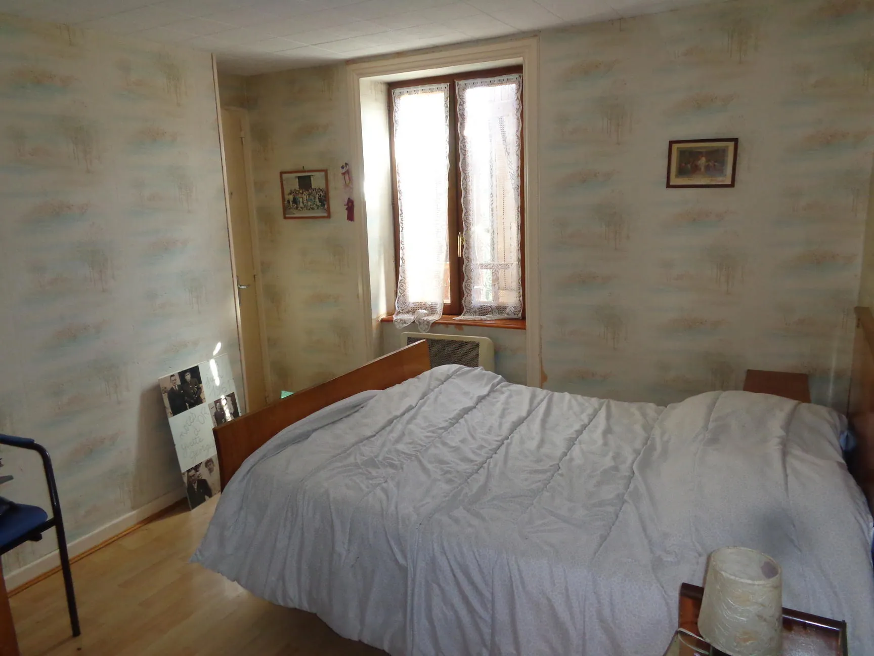 Maison à vendre avec jardin, garage et potentiel d'aménagement à Saint-Nizier-d'Azergues 