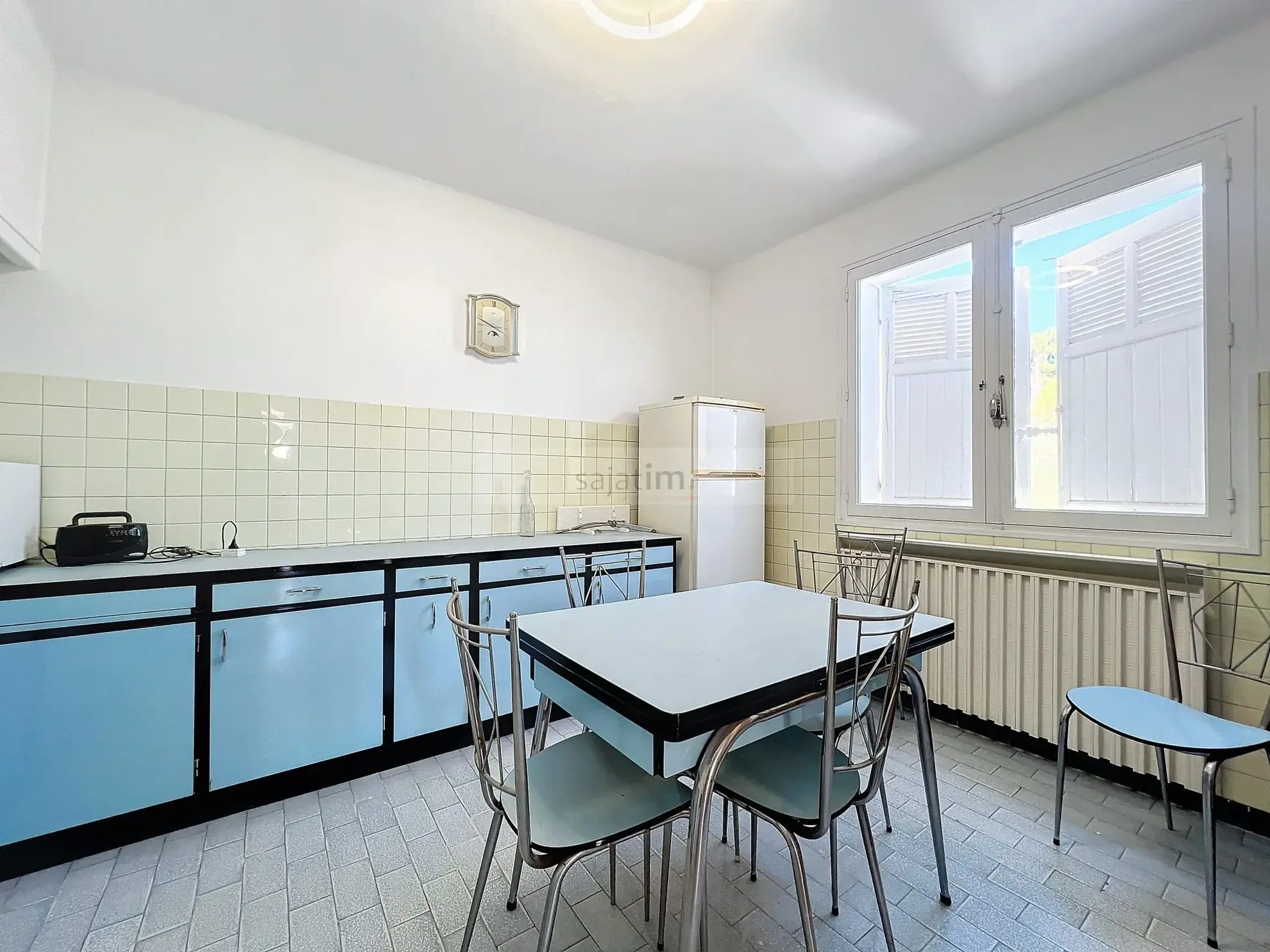 Appartement T3 avec terrasse et vue dégagée à Toulon 