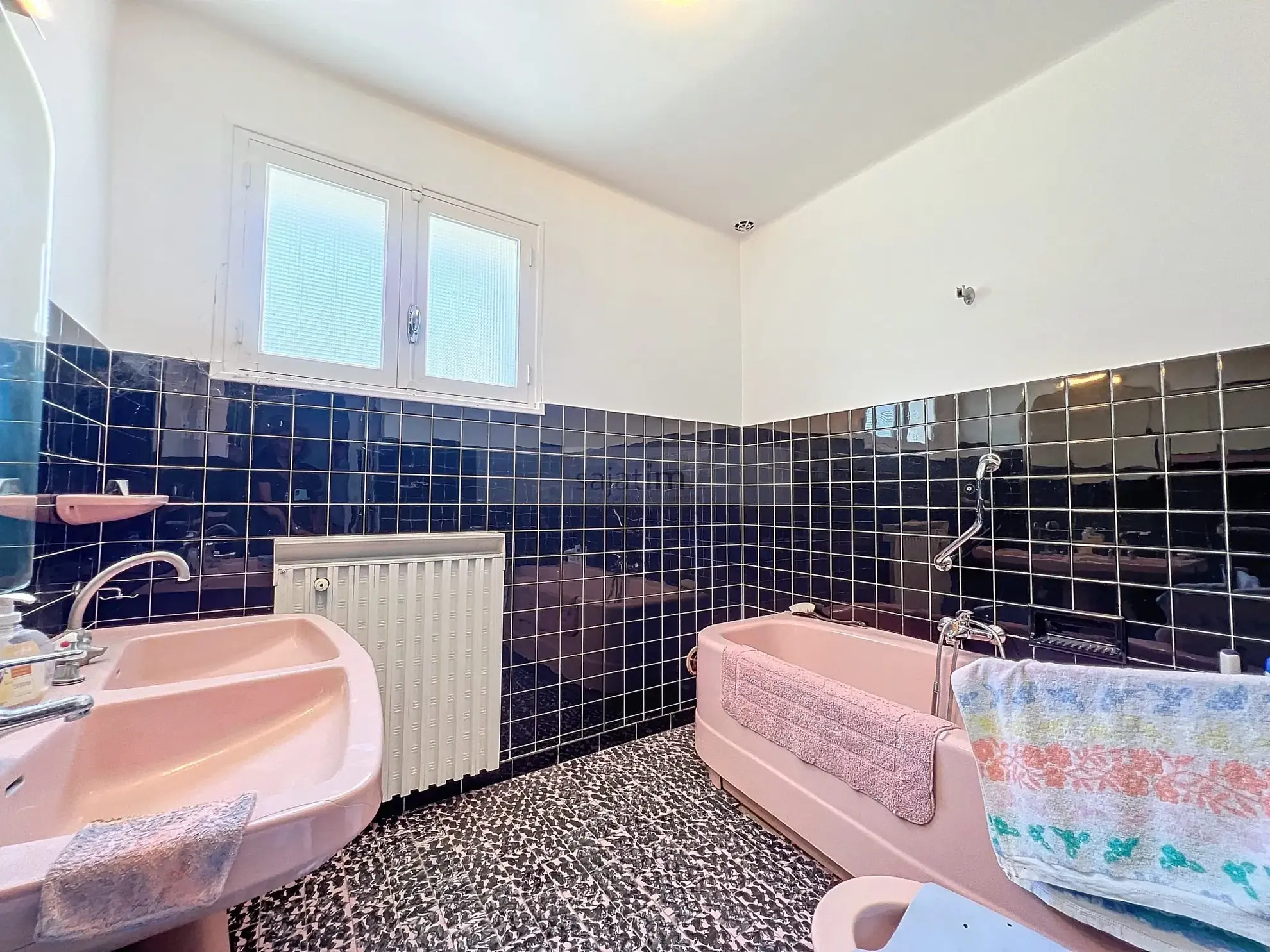 Appartement T3 avec terrasse et vue dégagée à Toulon 