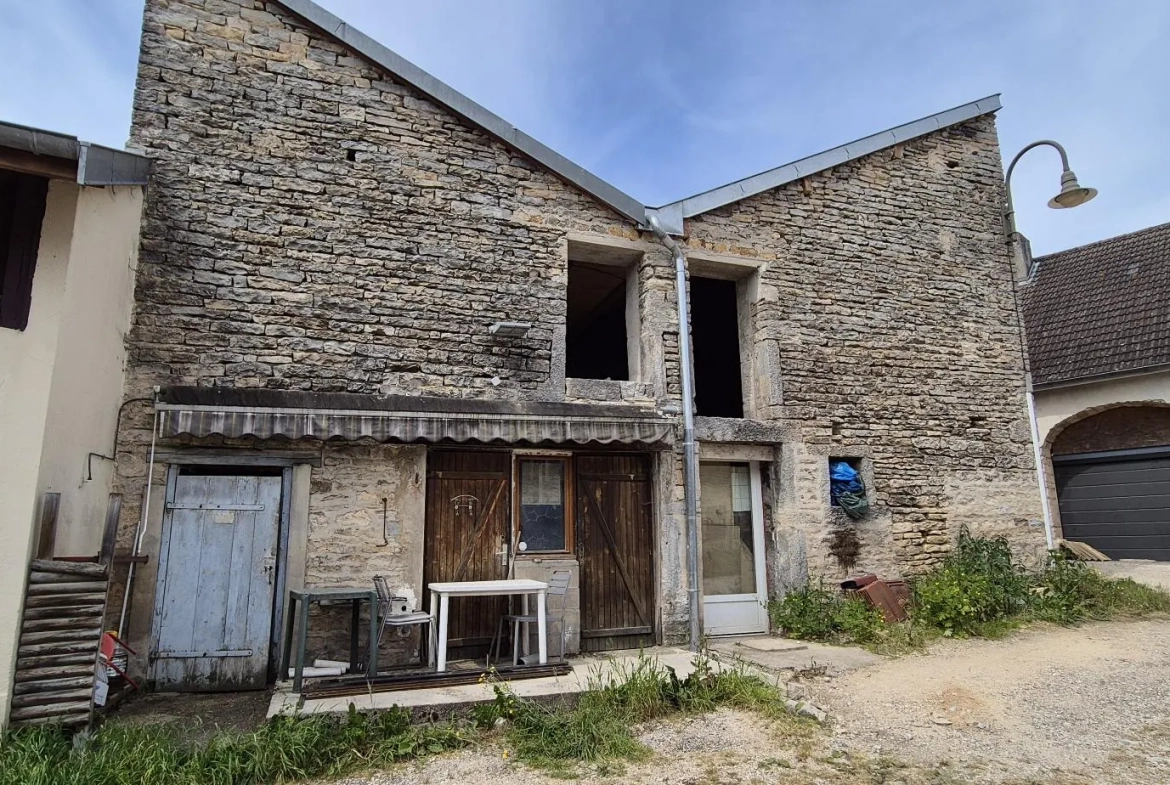 Ensemble Immobilier à Vendre en Vallée de l'Ouche - Grange à Aménager 