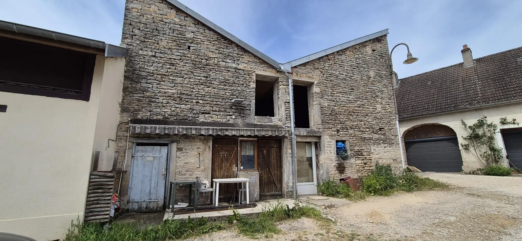 Ensemble Immobilier à Vendre en Vallée de l'Ouche - Grange à Aménager 