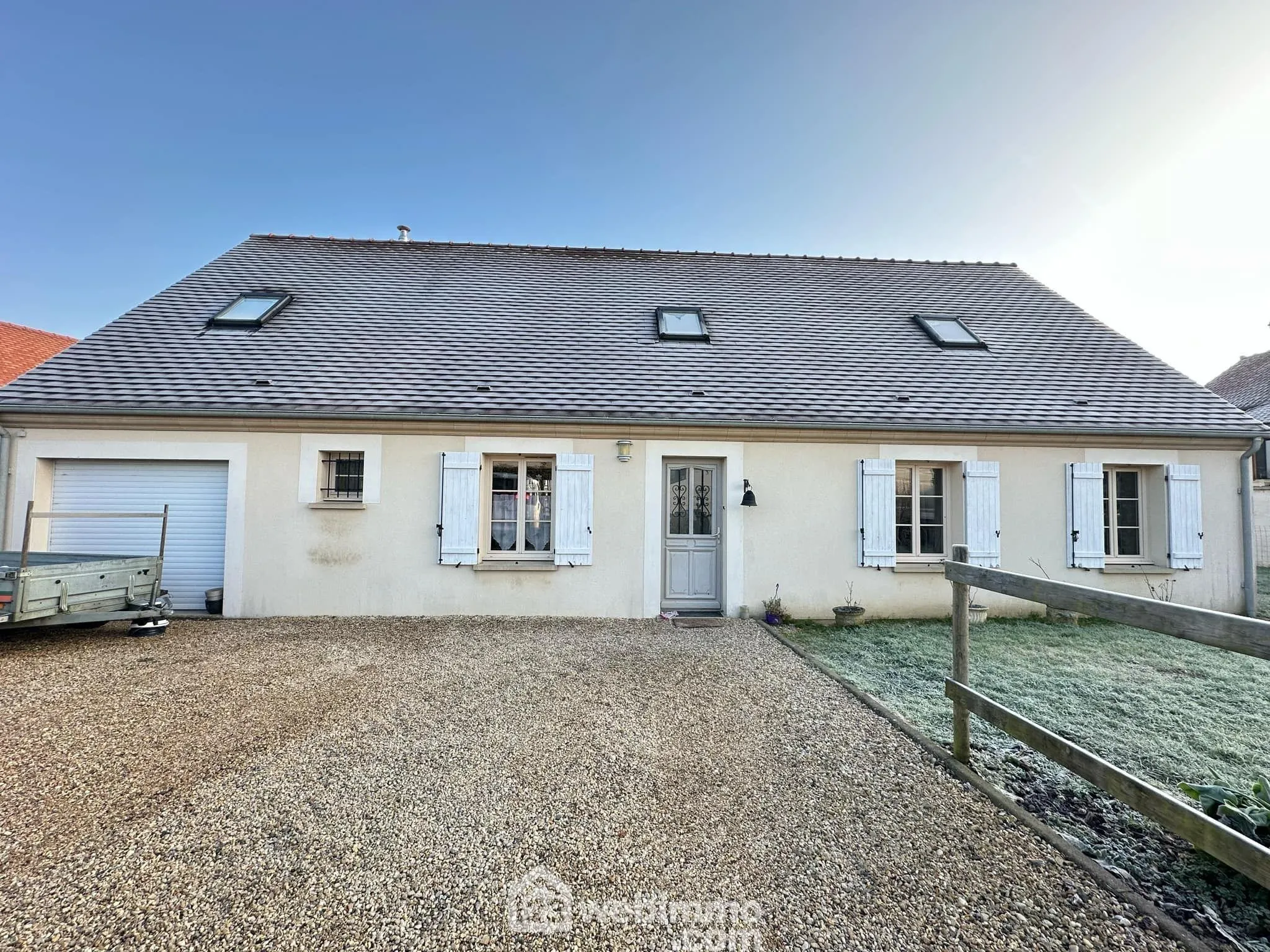 Spacieux pavillon de 179 m² avec 7 chambres à Colligis-Crandelain 
