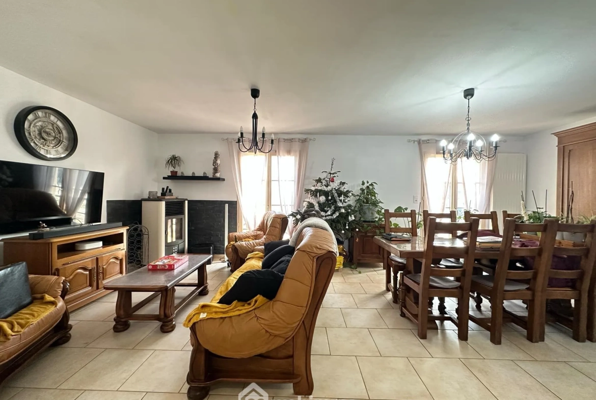 Spacieux pavillon de 179 m² avec 7 chambres à Colligis-Crandelain 