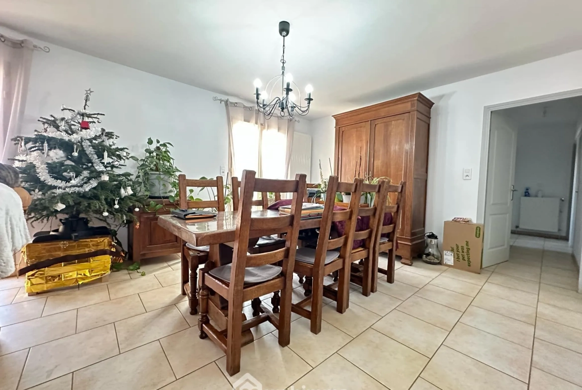 Spacieux pavillon de 179 m² avec 7 chambres à Colligis-Crandelain 
