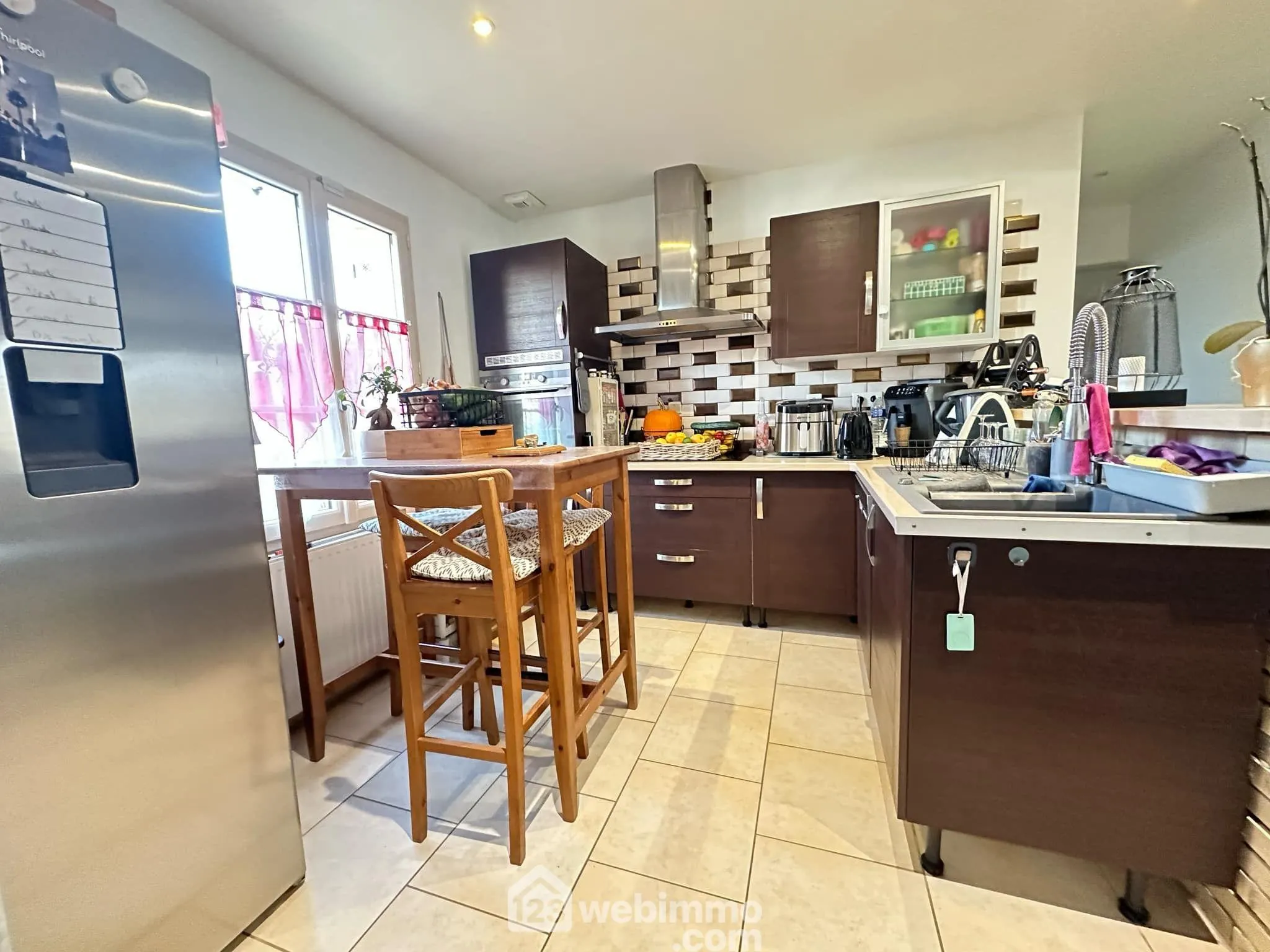 Spacieux pavillon de 179 m² avec 7 chambres à Colligis-Crandelain 