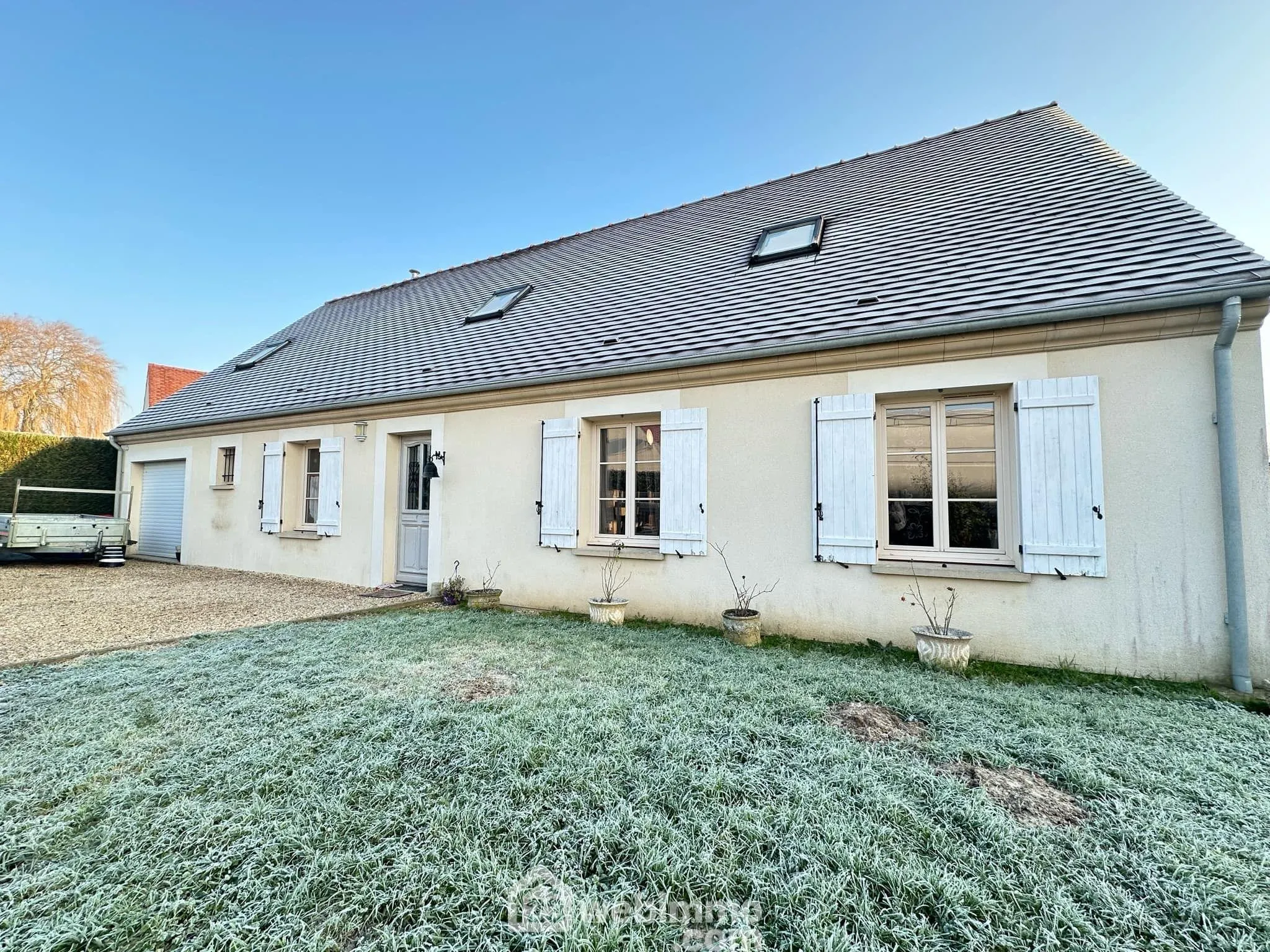 Spacieux pavillon de 179 m² avec 7 chambres à Colligis-Crandelain 