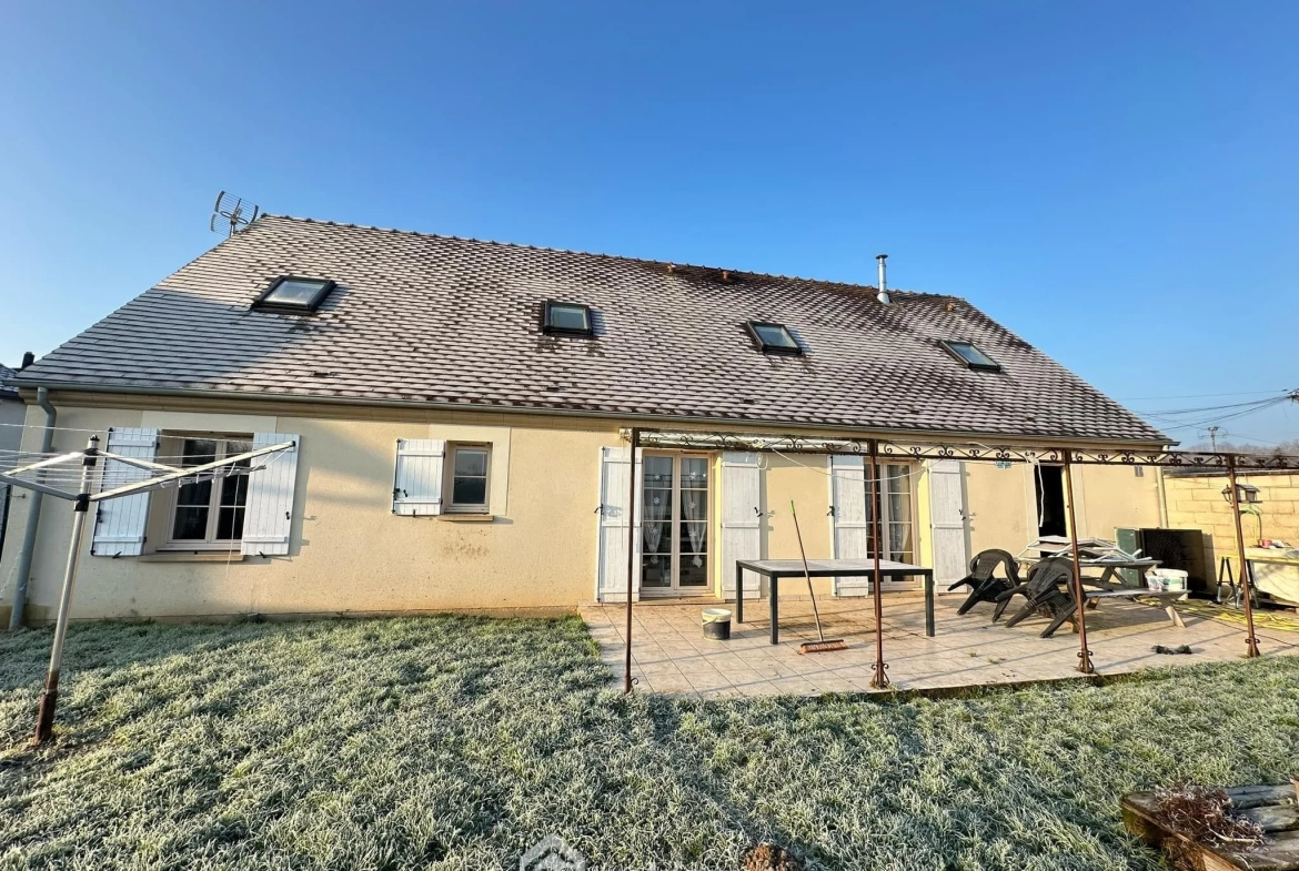 Spacieux pavillon de 179 m² avec 7 chambres à Colligis-Crandelain 