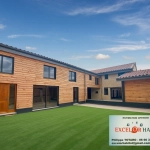 Maison lumineuse de 235 m² avec grand terrain et piscine à Lacaze