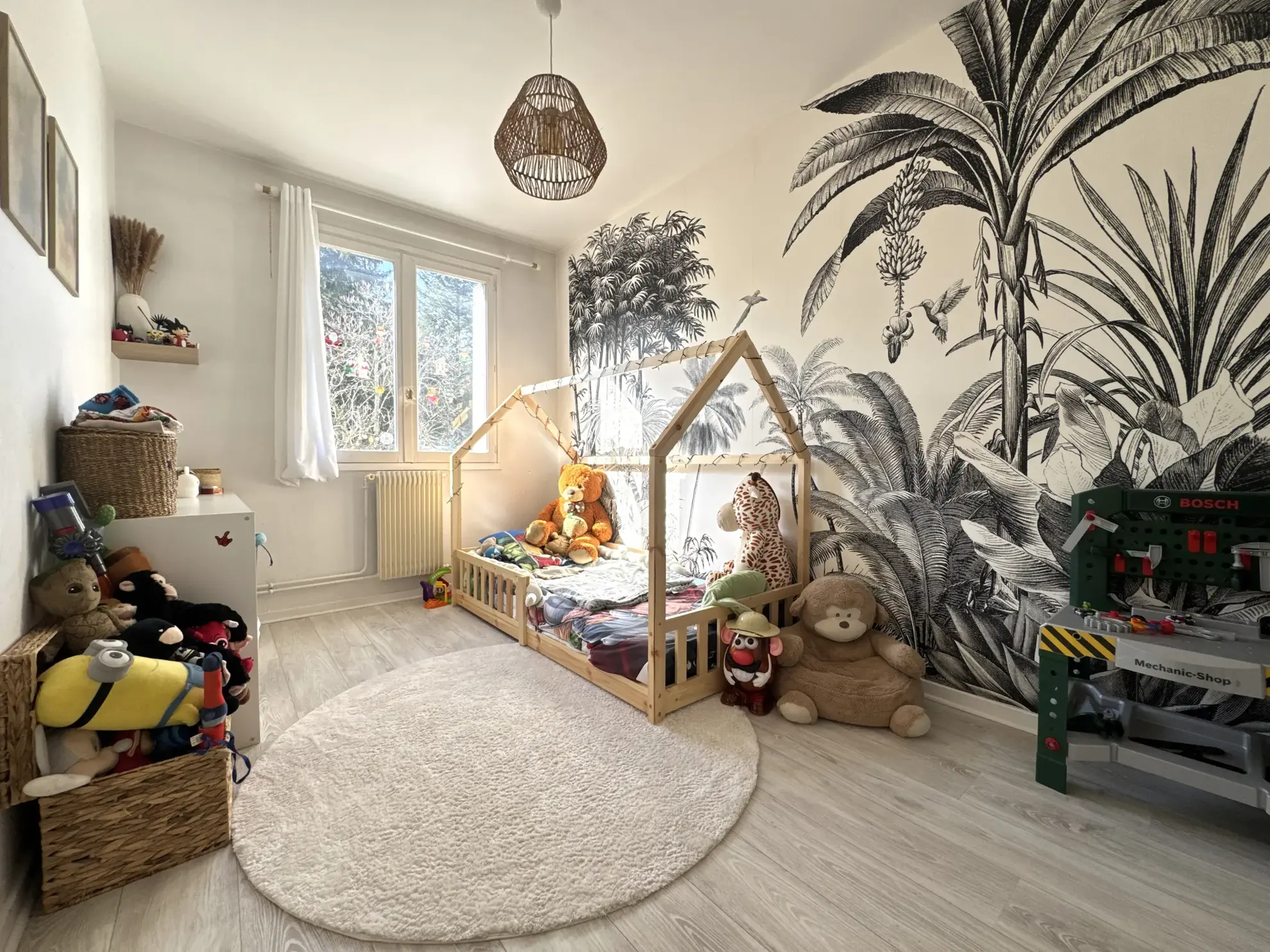 Appartement F3 avec balcon, cave et parking collectif à Saint-Étienne 