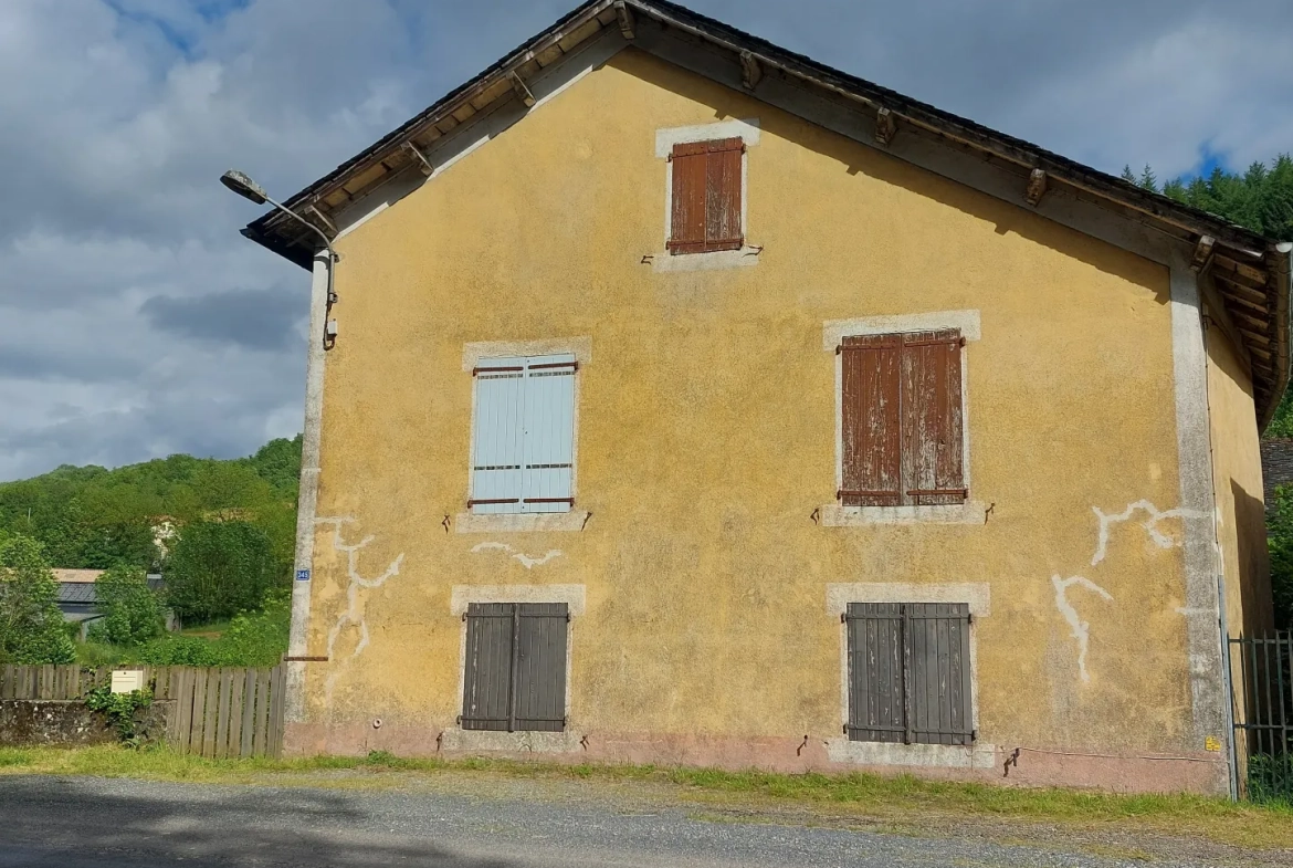 Maison de 157 m² à rénover dans le sud de l'Aveyron proche Lodève 