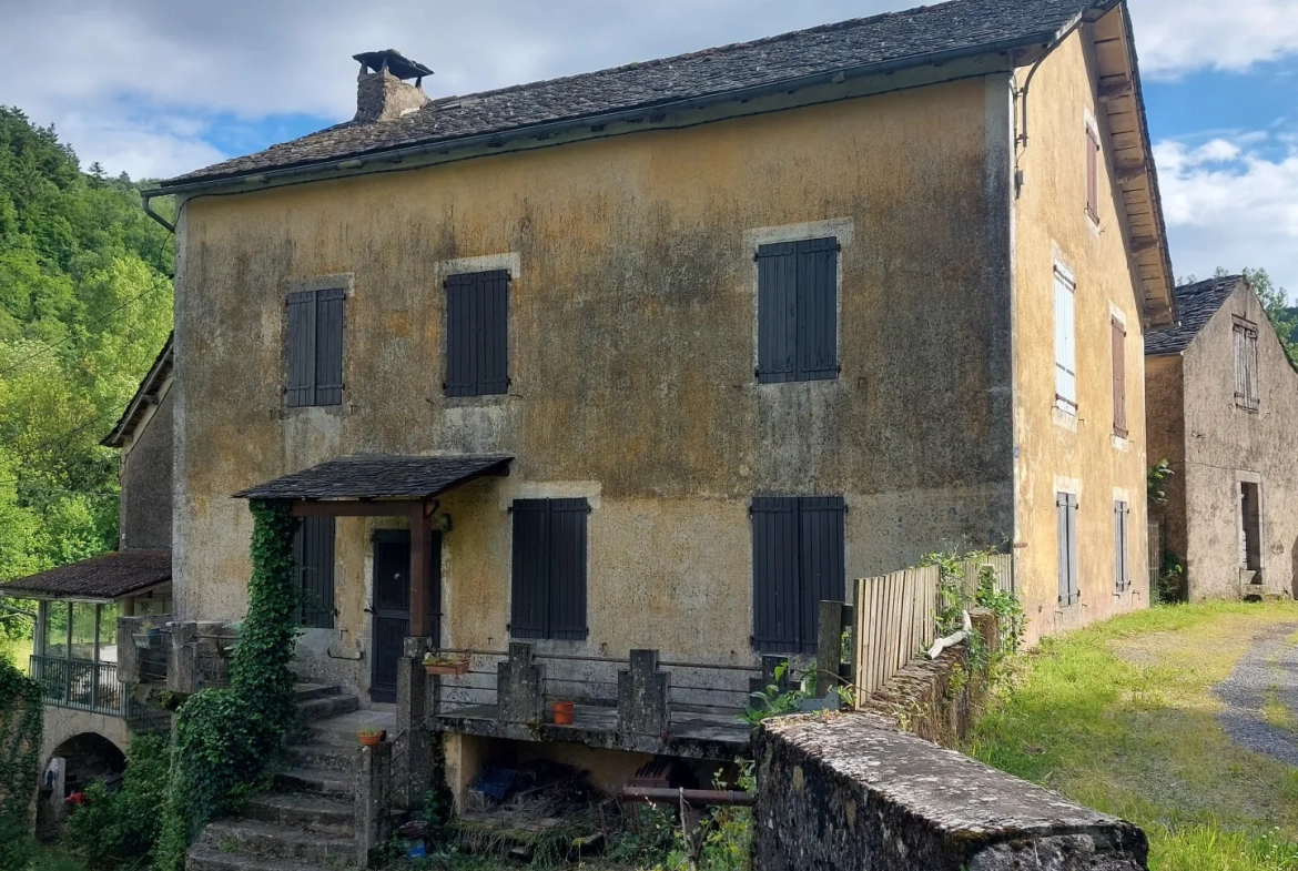 Maison de 157 m² à rénover dans le sud de l'Aveyron proche Lodève 