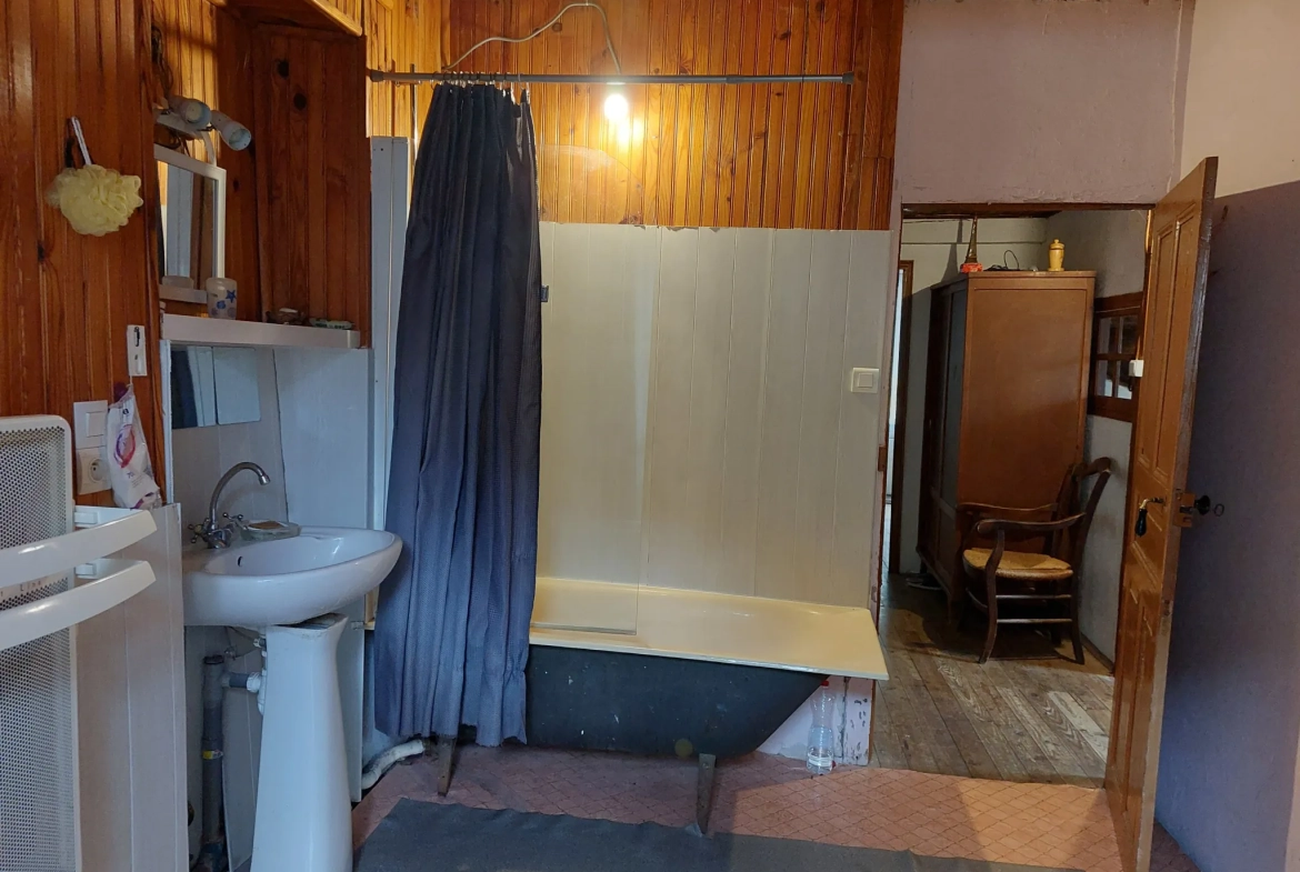 Maison de 157 m² à rénover dans le sud de l'Aveyron proche Lodève 