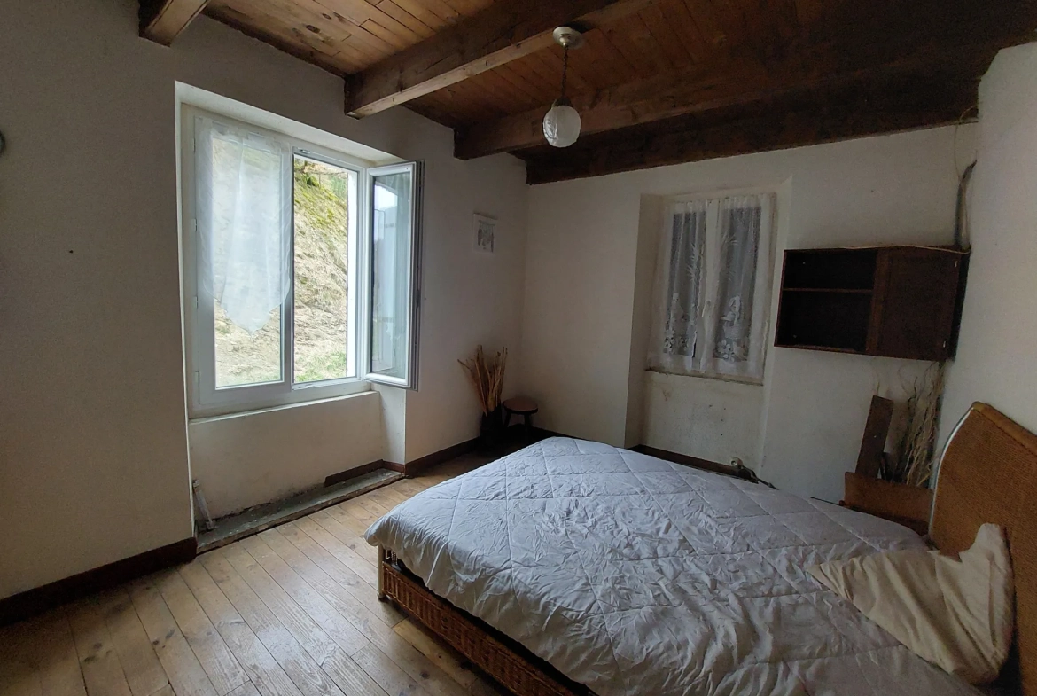 Maison de 157 m² à rénover dans le sud de l'Aveyron proche Lodève 