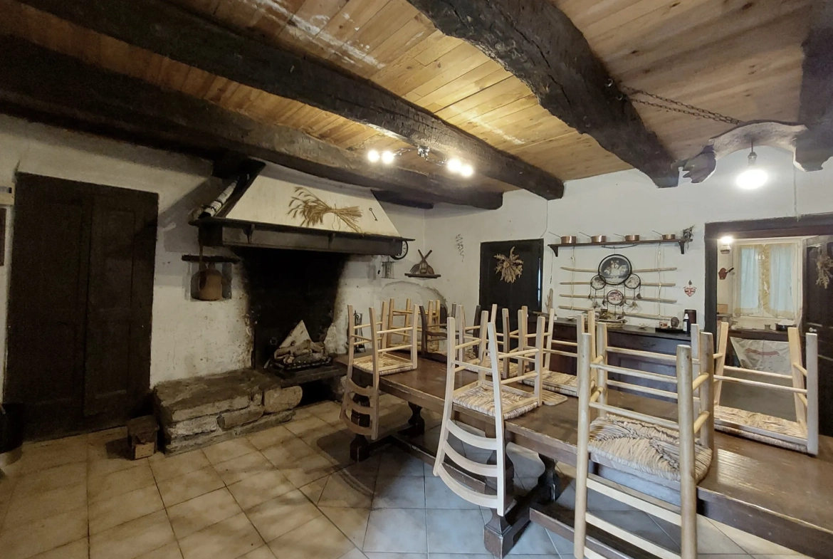 Maison de 157 m² à rénover dans le sud de l'Aveyron proche Lodève 