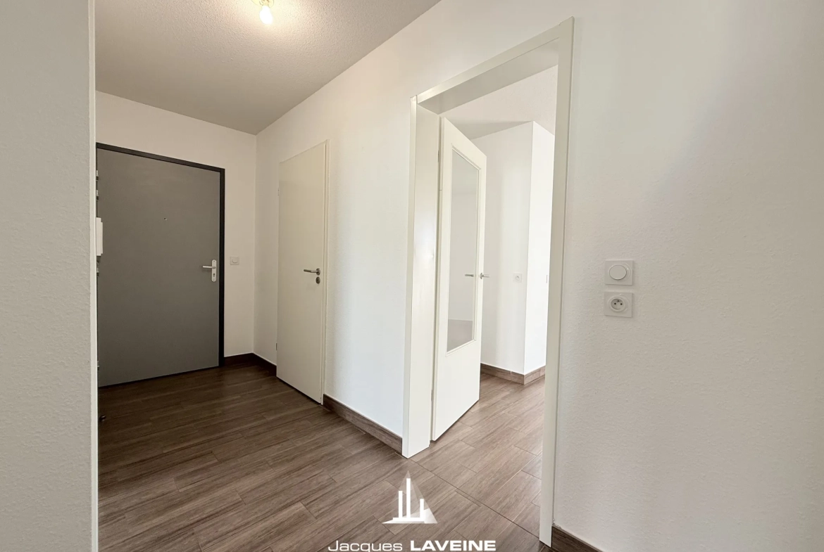 Appartement 3 pièces avec terrasse, garage à Woippy proche commodités 