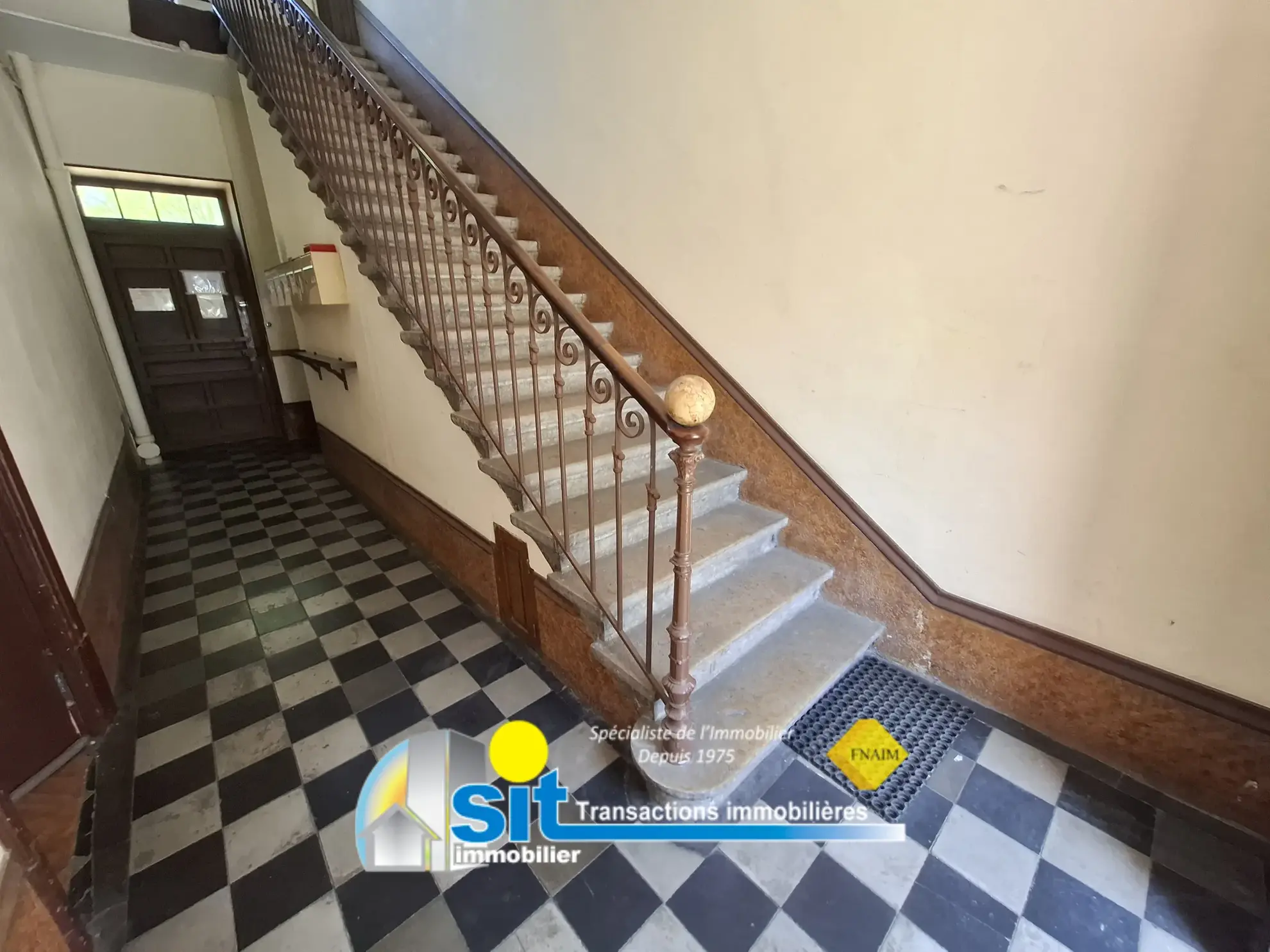Appartement T2 à Vienne – Quartier Pyramid avec jardin et cave 