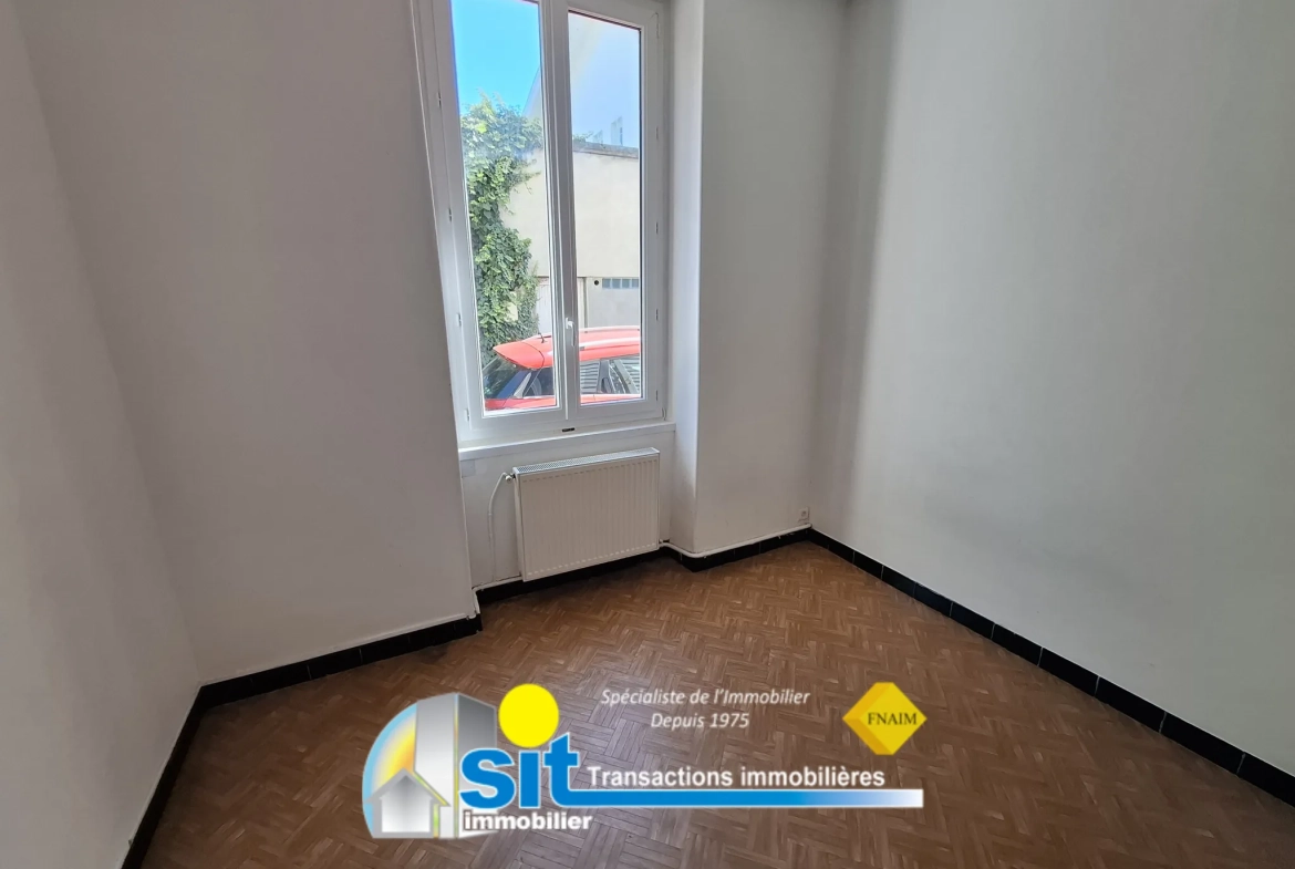 Appartement T2 à Vienne – Quartier Pyramid avec jardin et cave 