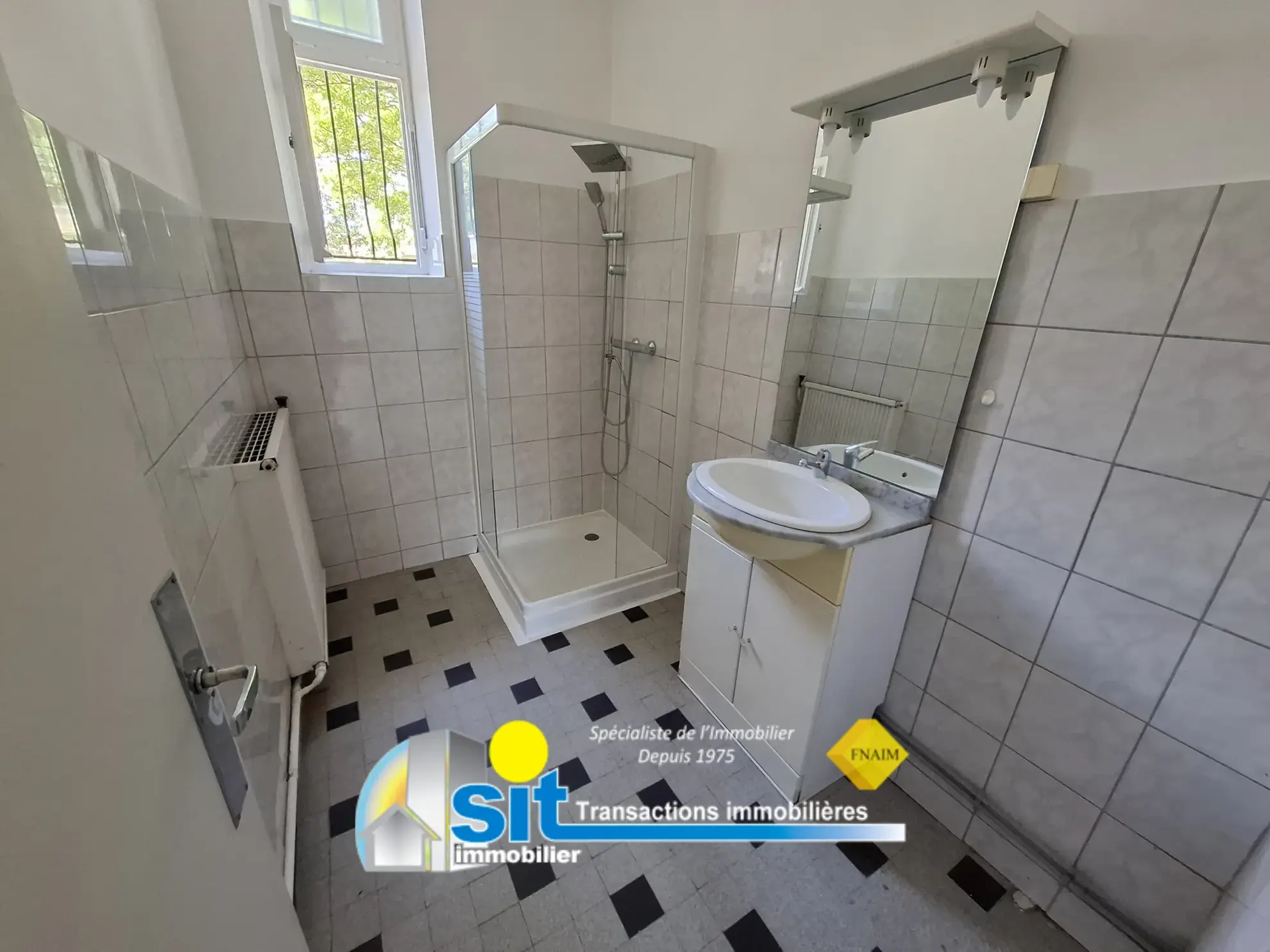 Appartement T2 à Vienne – Quartier Pyramid avec jardin et cave 