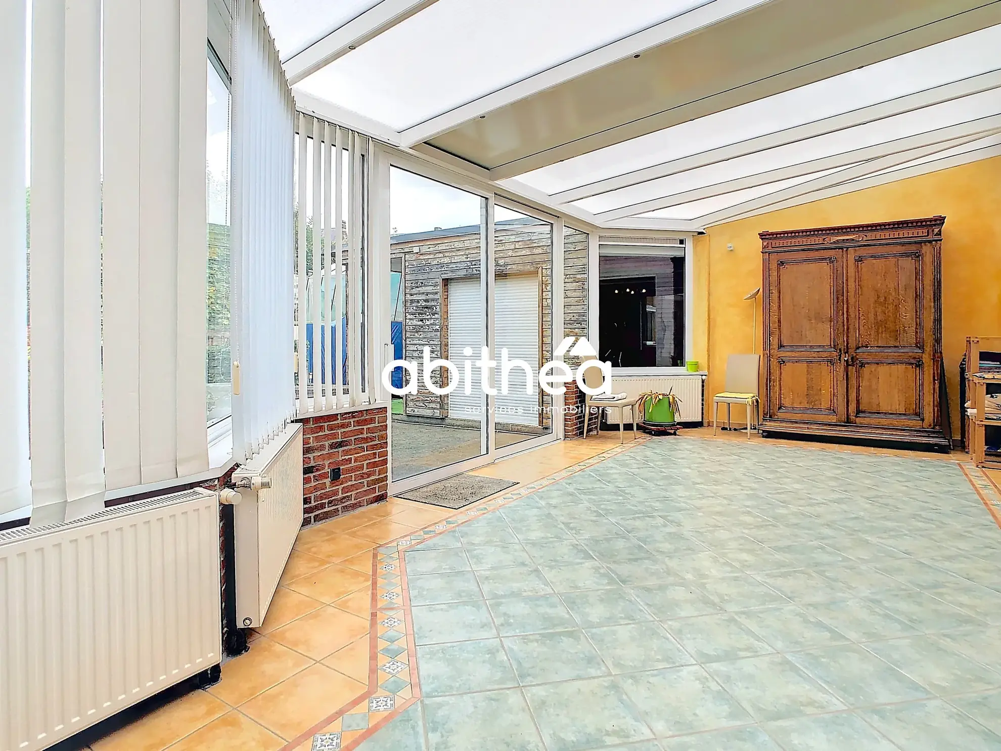 Maison spacieuse avec dépendances et jardin à Vis-en-Artois 