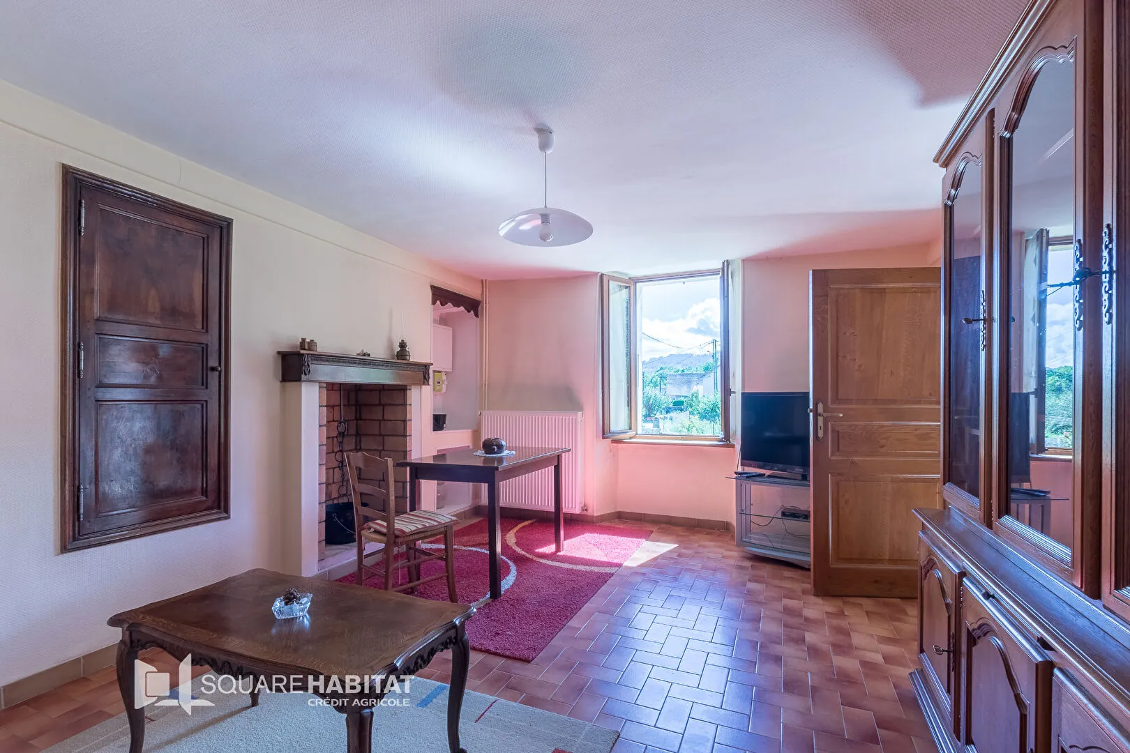 Maison à vendre à La Fare en Champsaur avec vue montagne, grand terrain et potentiel d'agrandissement 