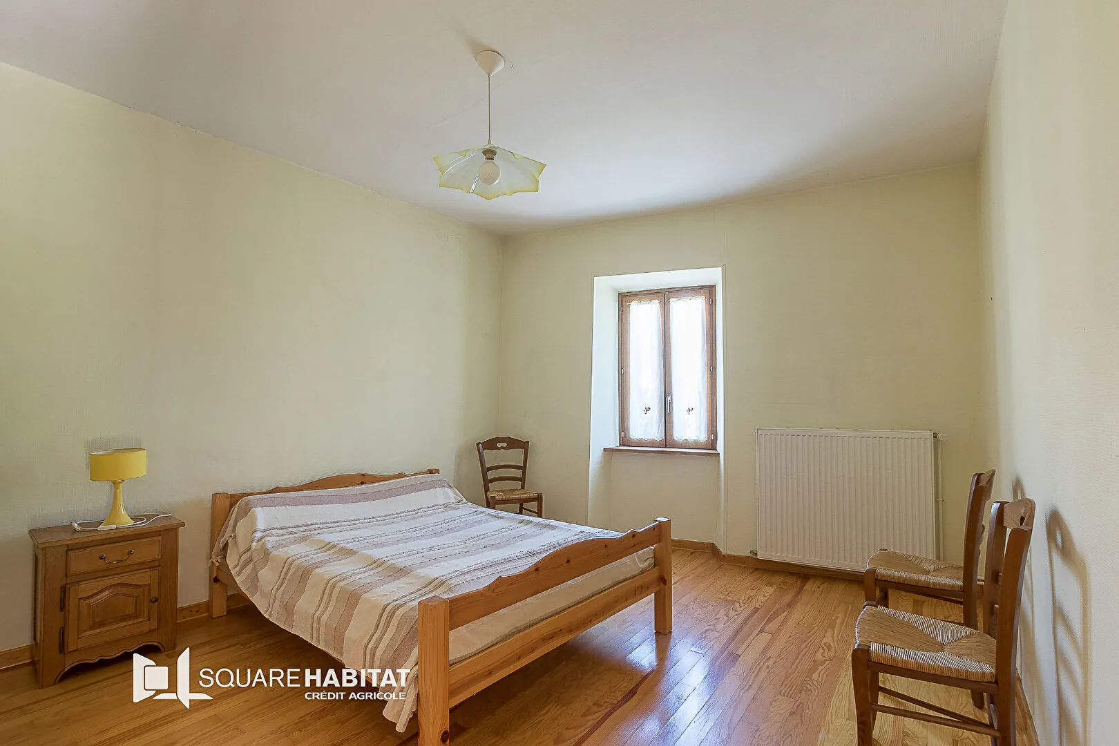 Maison à vendre à La Fare en Champsaur avec vue montagne, grand terrain et potentiel d'agrandissement 