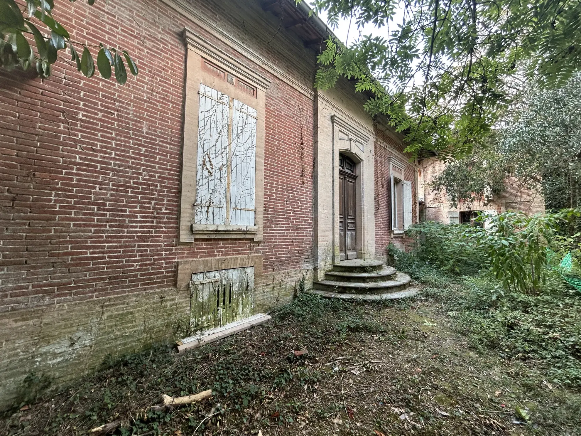 Magnifique maison de maître à rénover à Lapeyrouse Fossat - 260 m² avec terrain arboré 