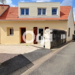 Maison de ville rénovée à Bizanos de 75 m² avec terrasse orientée plein sud