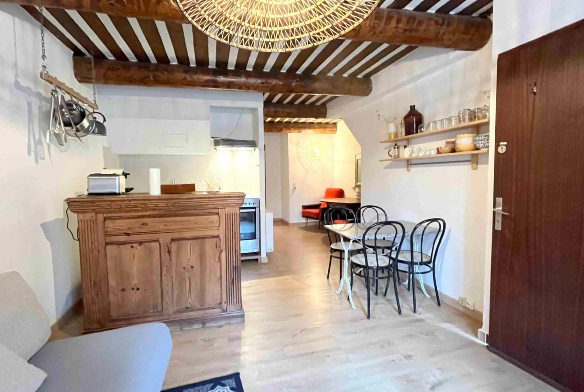 Appartement 40 m² avec piscine et terrasse à Rustrel dans le Luberon 