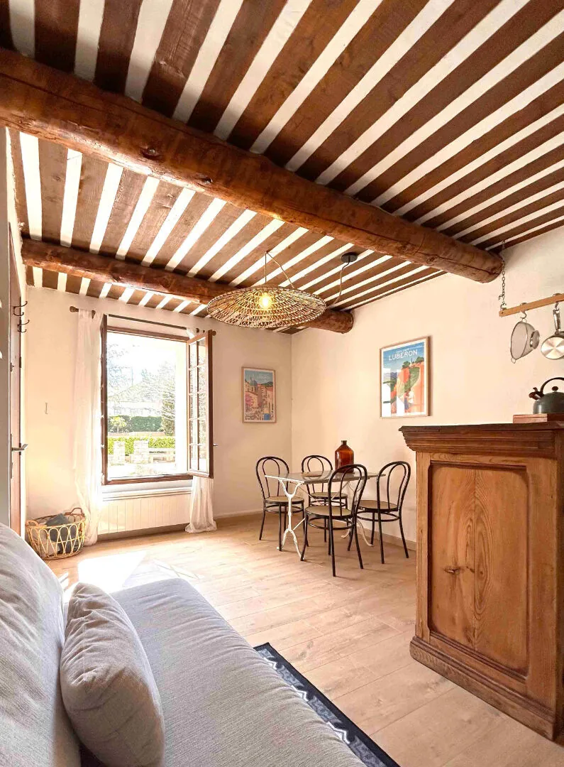 Appartement 40 m² avec piscine et terrasse à Rustrel dans le Luberon 