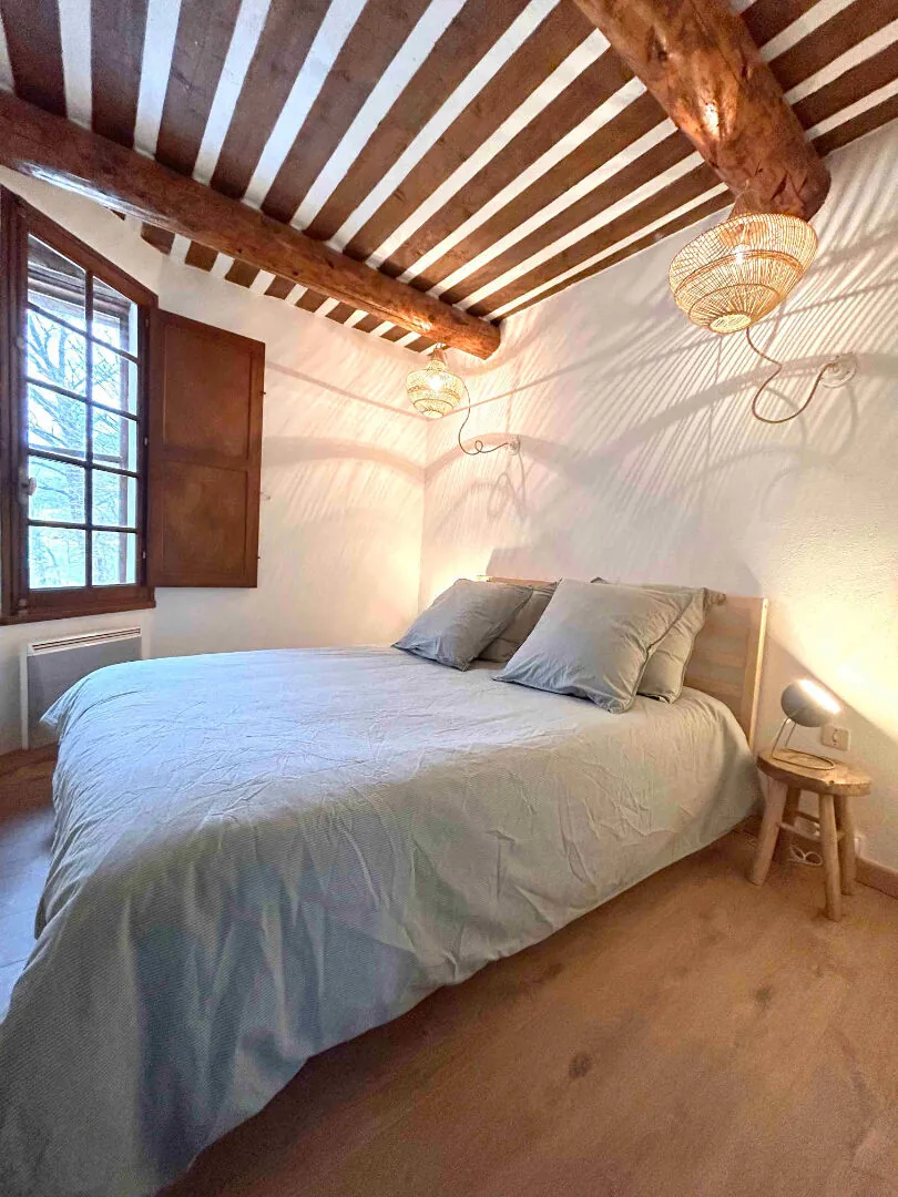 Appartement 40 m² avec piscine et terrasse à Rustrel dans le Luberon 