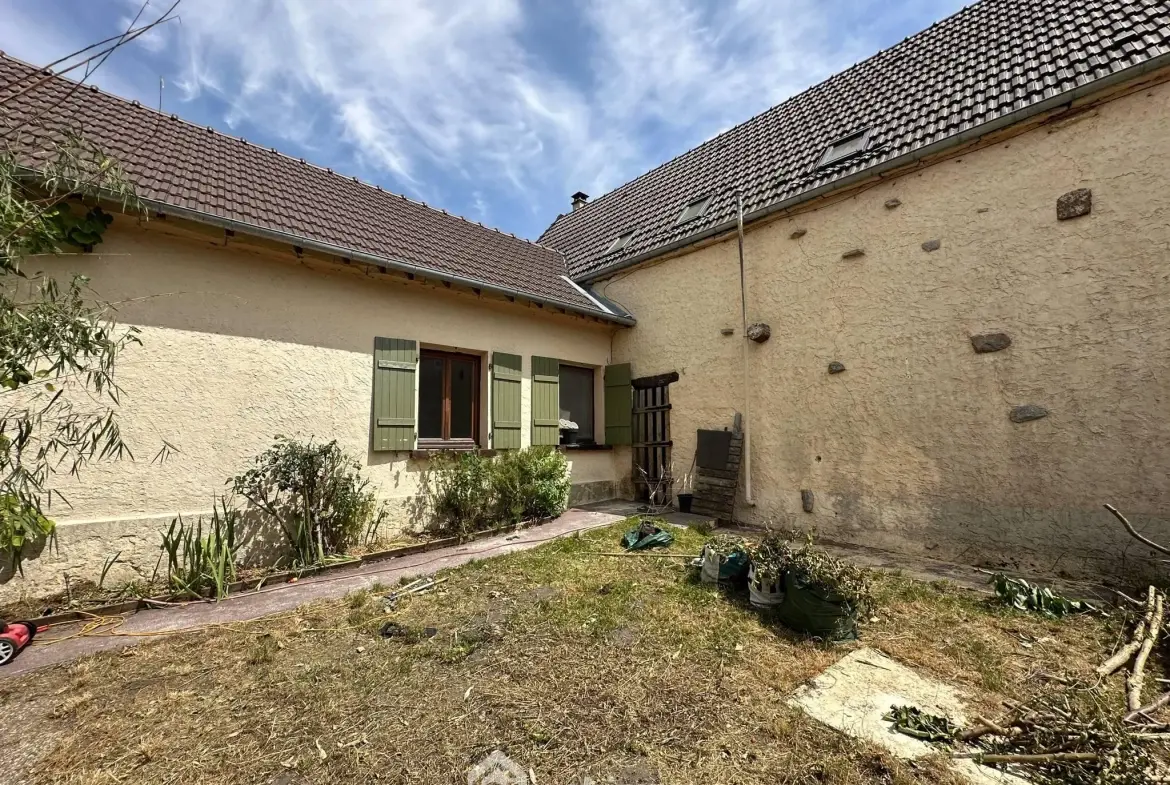 Maison à vendre de 140 m² à Veslud avec garage et jardin 