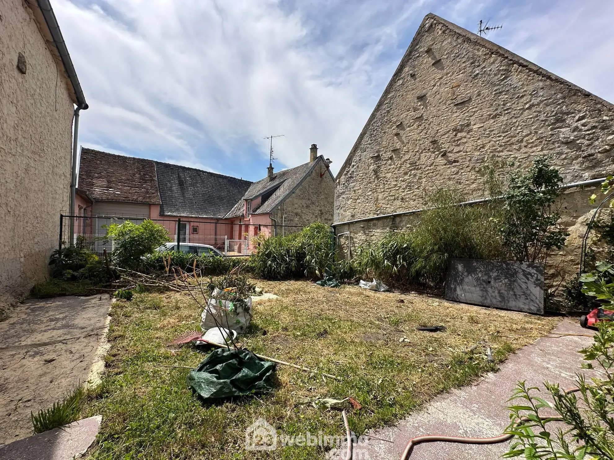 Maison à vendre de 140 m² à Veslud avec garage et jardin 
