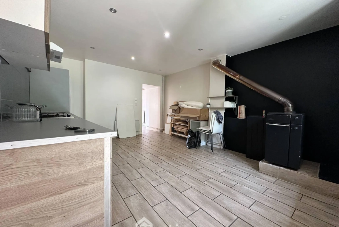 Maison à vendre de 140 m² à Veslud avec garage et jardin 
