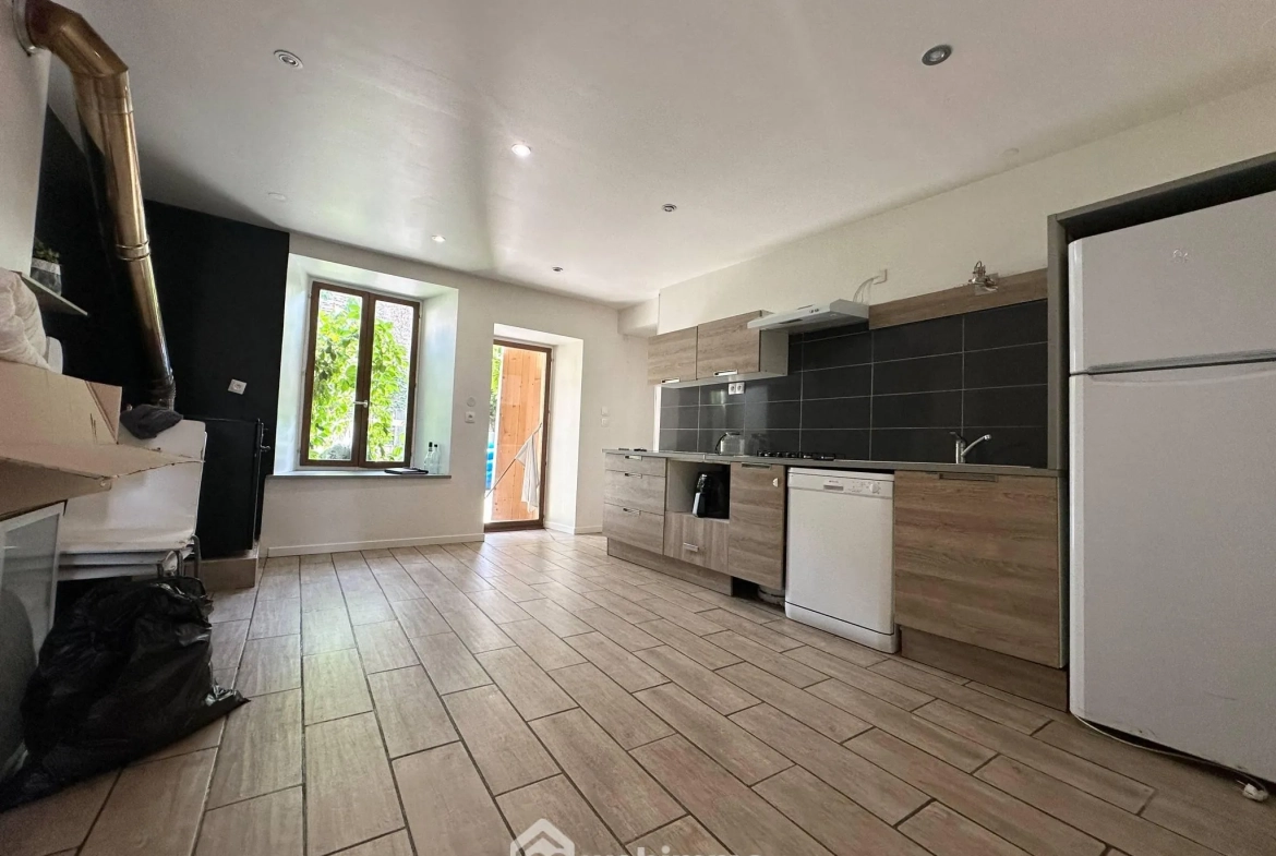 Maison à vendre de 140 m² à Veslud avec garage et jardin 