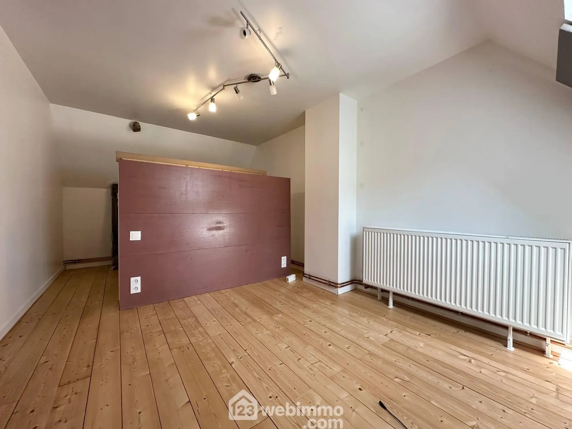 Maison à vendre de 140 m² à Veslud avec garage et jardin 