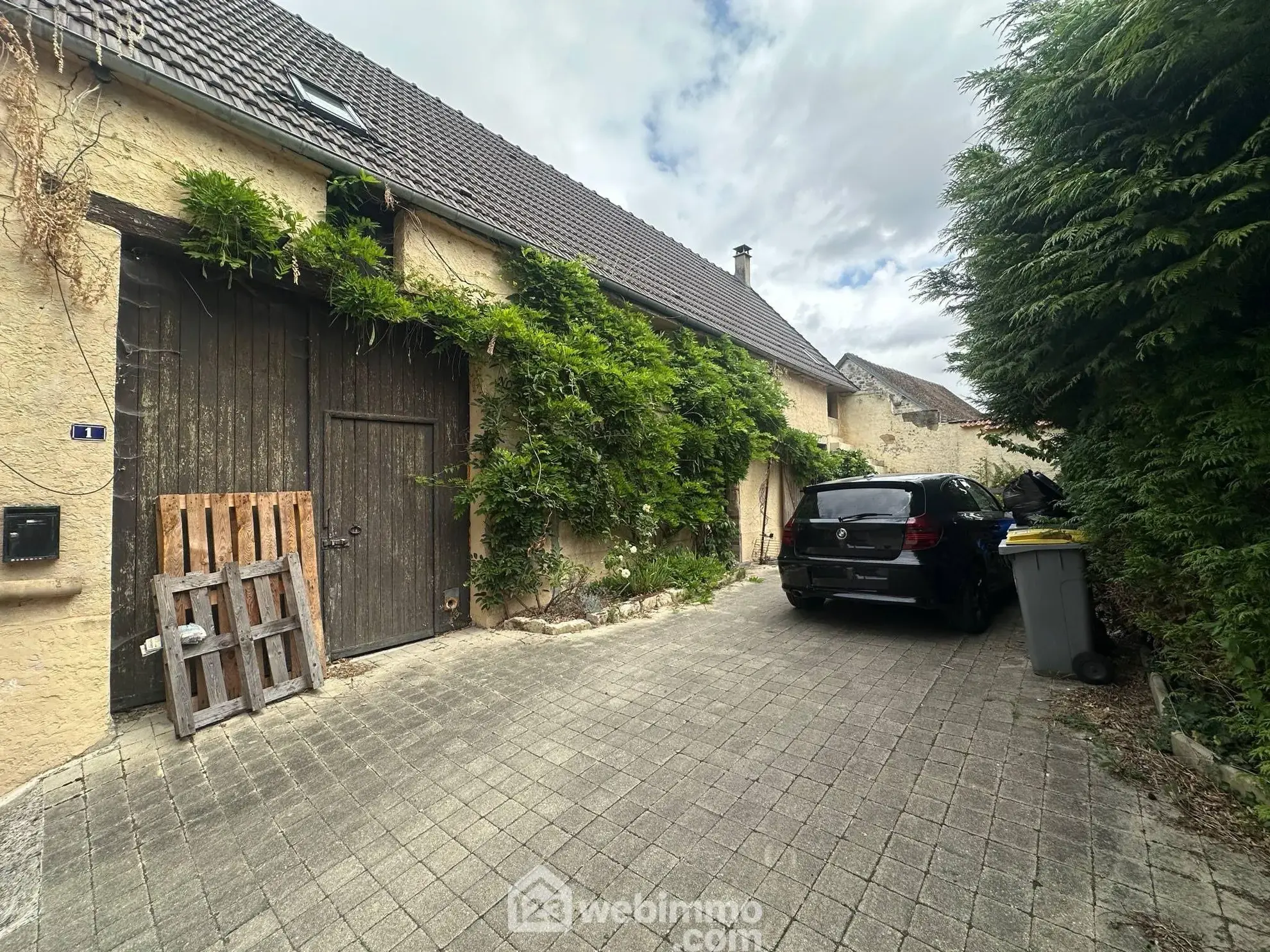 Maison à vendre de 140 m² à Veslud avec garage et jardin 