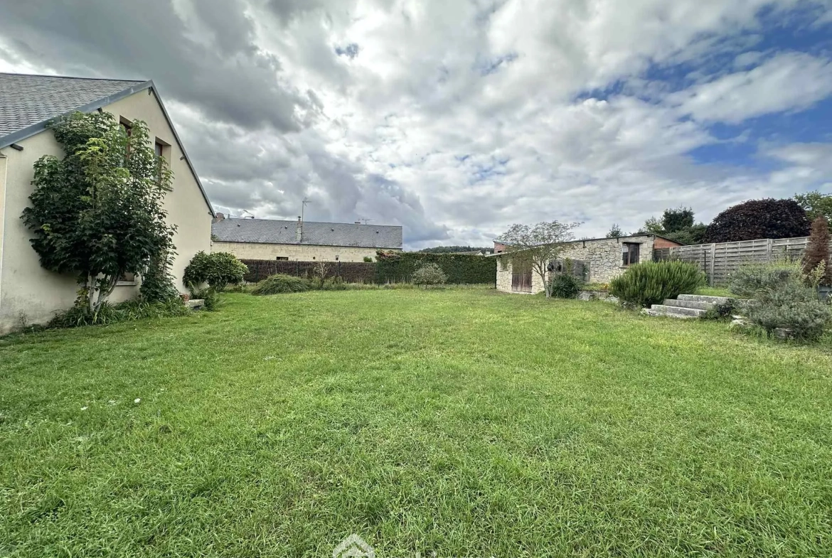 Longère en pierre de 253 m² à Mons-en-Laonnois - Authenticité et Grand Volume 