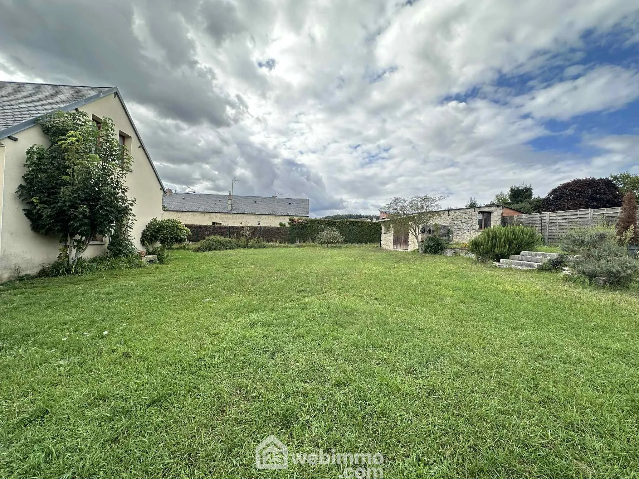 Longère en pierre de 253 m² à Mons-en-Laonnois - Authenticité et Grand Volume 