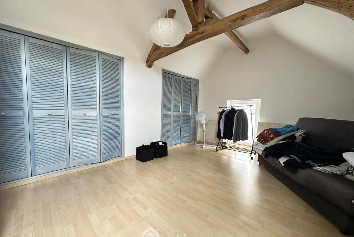 Longère en pierre de 253 m² à Mons-en-Laonnois - Authenticité et Grand Volume 