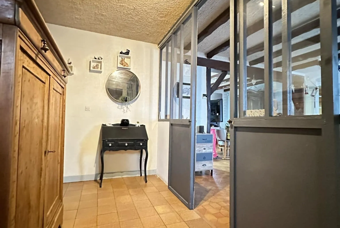 Maison familiale de 187 m² à Mauregny-en-Haye avec jardin et garage 