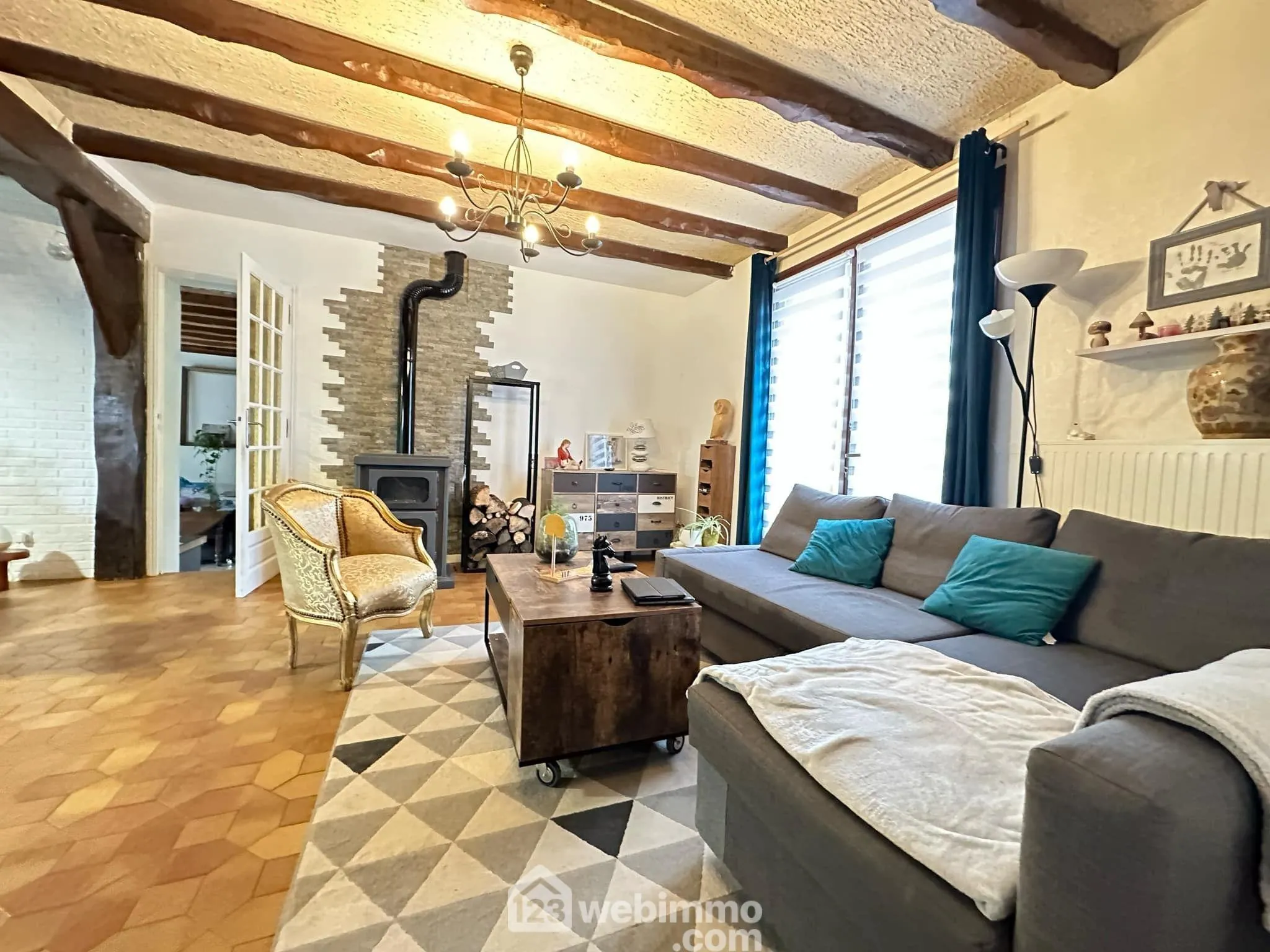 Maison familiale de 187 m² à Mauregny-en-Haye avec jardin et garage 