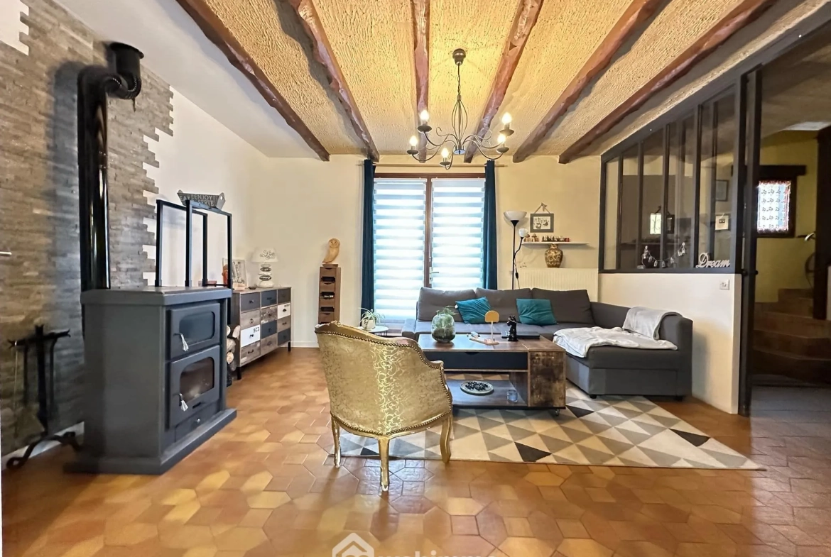 Maison familiale de 187 m² à Mauregny-en-Haye avec jardin et garage 