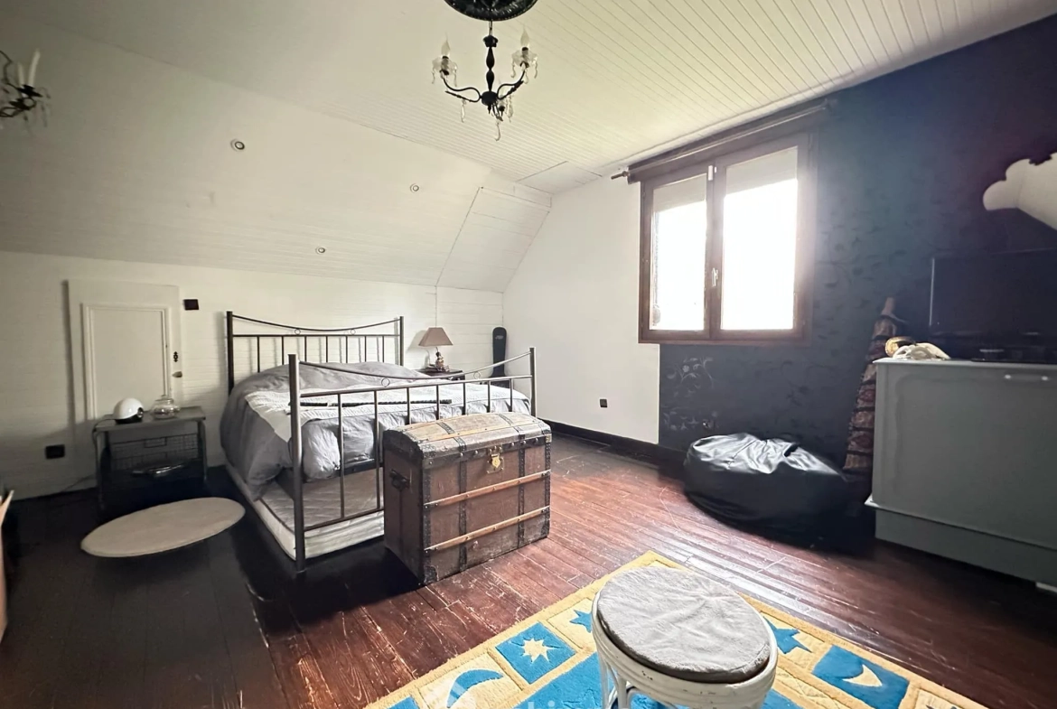 Maison familiale de 187 m² à Mauregny-en-Haye avec jardin et garage 