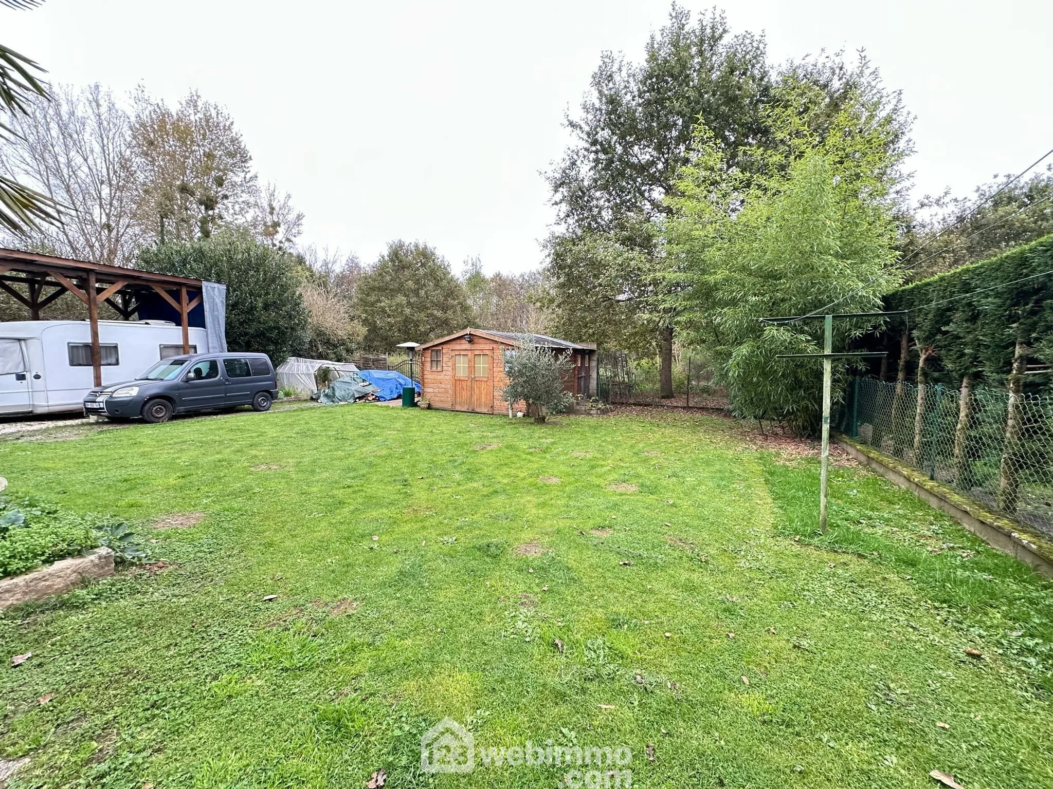 Maison familiale de 187 m² à Mauregny-en-Haye avec jardin et garage 