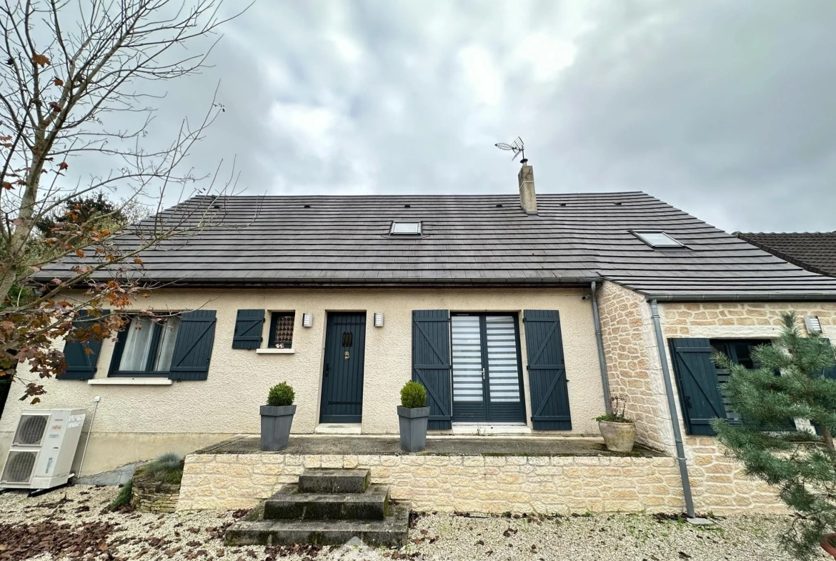 Maison familiale de 187 m² à Mauregny-en-Haye avec jardin et garage 
